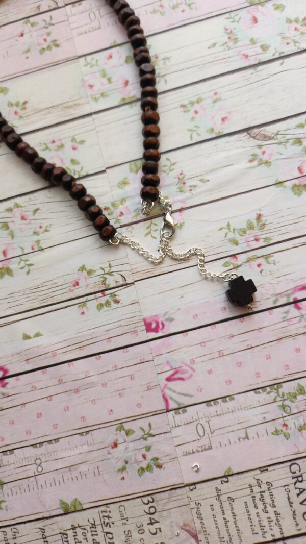 20251012_180843 Collar Elarion